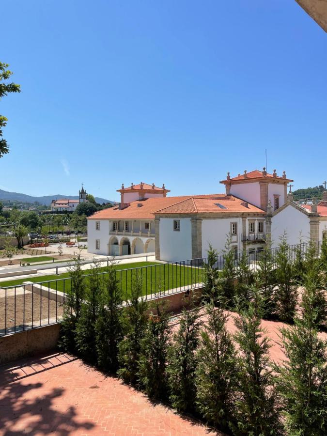 Solar Do Requeijo By Luna Hotels & Resorts 아르코스 데 발데베즈 외부 사진 The Pazo of the Dukes of Cadaval, in the municipality of Vila Viçosa, where the family lived for many years.